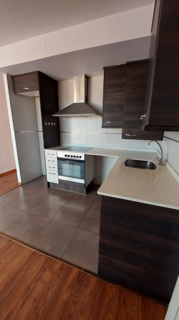 Kitchen of Flat for sale in Caspe  with Heating, Parquet flooring and Terrace