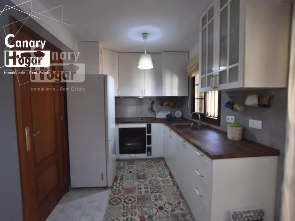 Cocina de Casa adosada de alquiler en Granadilla de Abona con Calefacción, Jardín privado y Balcón