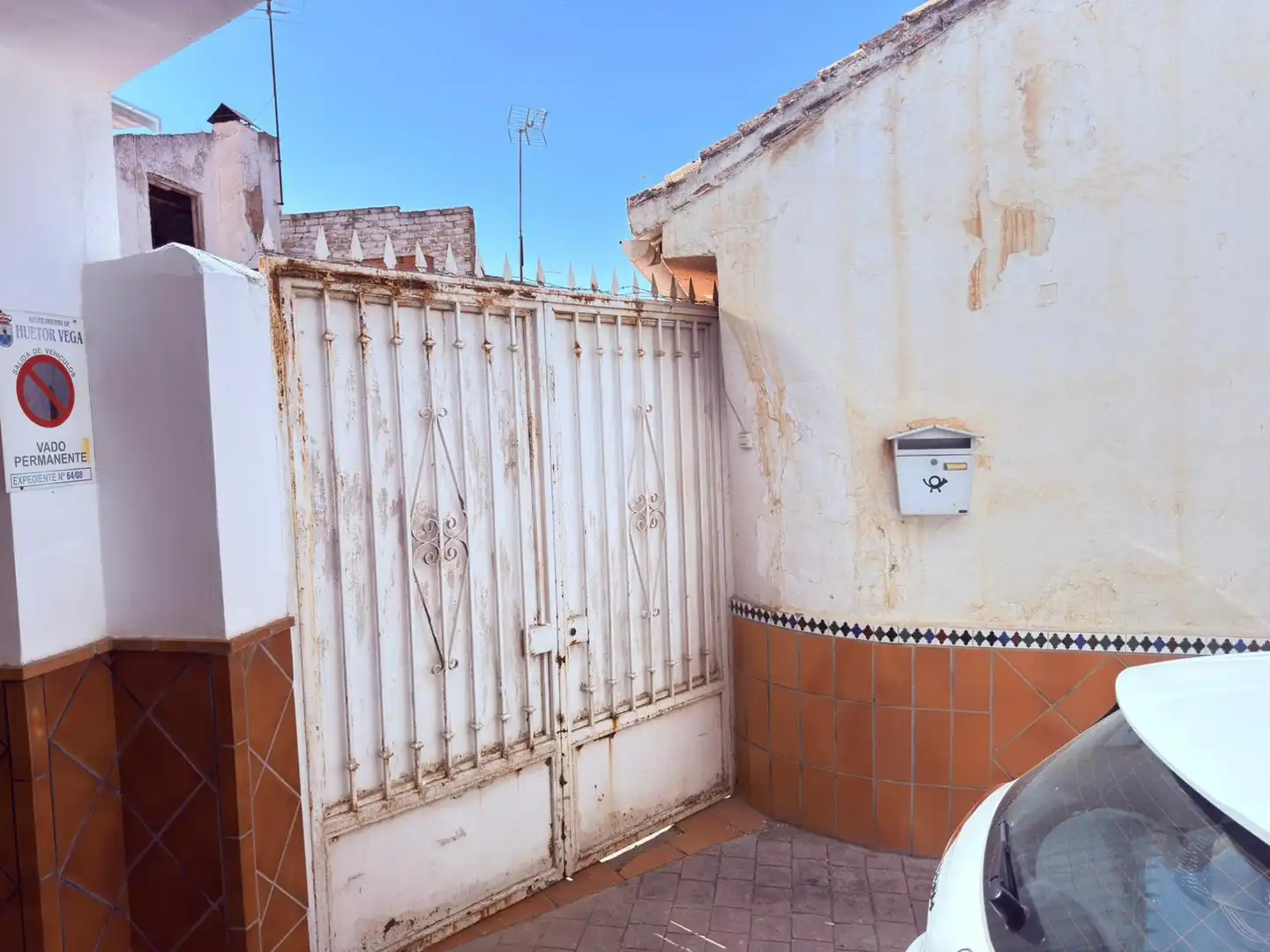Vista exterior de Casa o chalet en venta en Huétor Vega con Jardín privado y Terraza