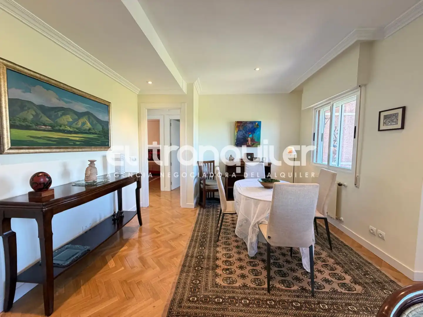 Living room of Flat for rent in San Sebastián de los Reyes  with Air Conditioner, Parquet flooring and Furnished