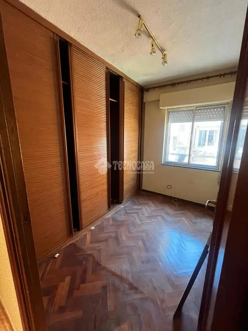 Habitación de Piso en venta en Madrid con Calefacción y Terraza
