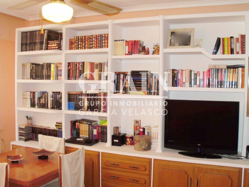 Sala d'estar de Apartament en venda en  Albacete Capital amb Aire condicionat