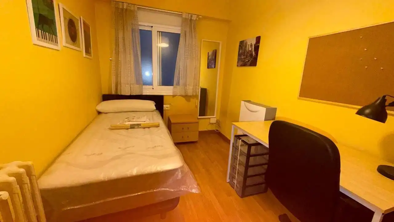 Appartamento con terrazza in affitto a Centro, imagen 21
