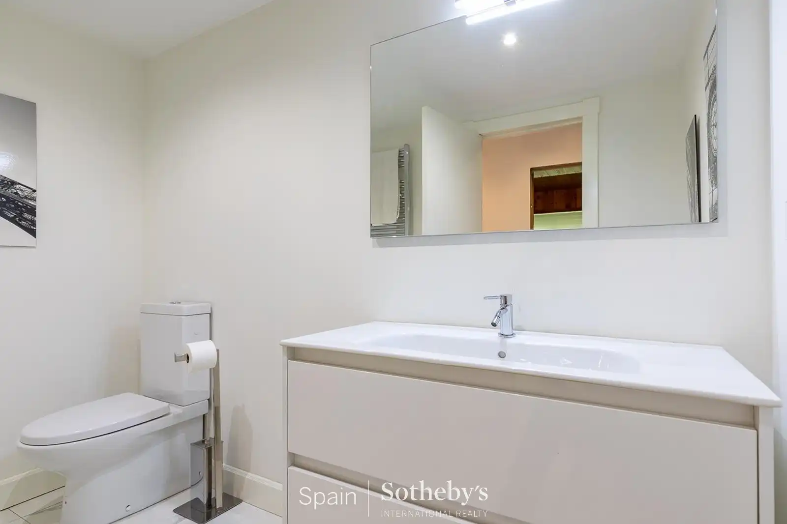 Bany de Casa o xalet en venda en Madrid amb Aire condicionat, Jardí privat i Terrassa