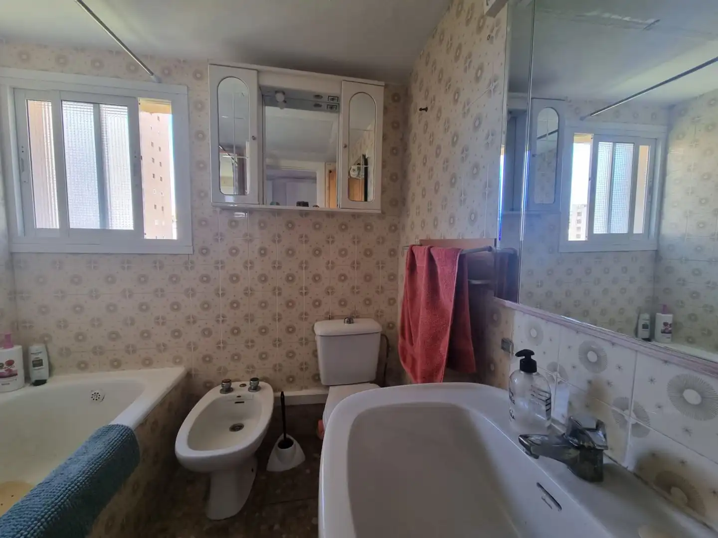 Bathroom of Flat for sale in Playamar - Benyamina