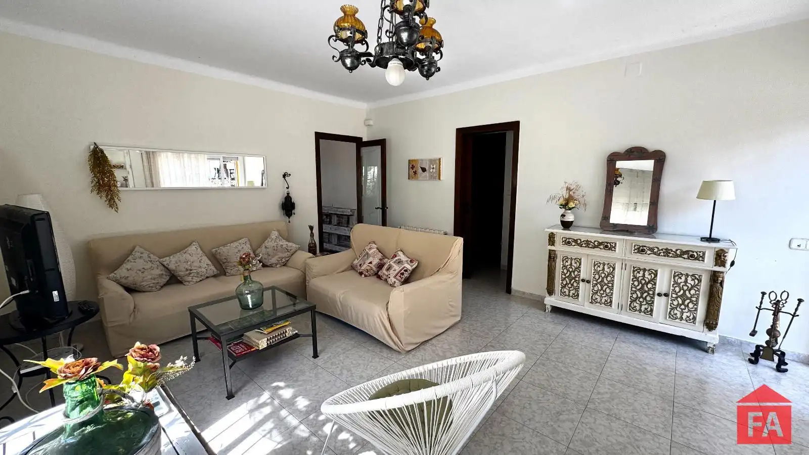 Sala de estar de Casa o chalet en venta en El Vendrell con Aire acondicionado, Calefacción y Trastero