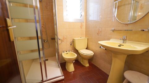 Foto 5 de Piso en venta en Porta, Barcelona Capital