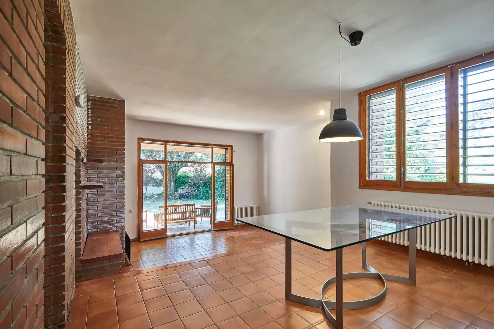 House with garden for sale in Carrer del Delta, imagen 2