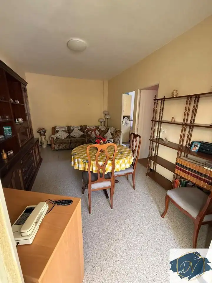 Flat with terrace for sale in Calle de Junonia, imagen 3