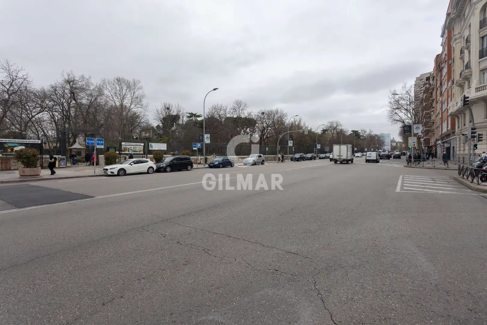 Vista exterior de Pis en venda en Madrid amb Calefacció