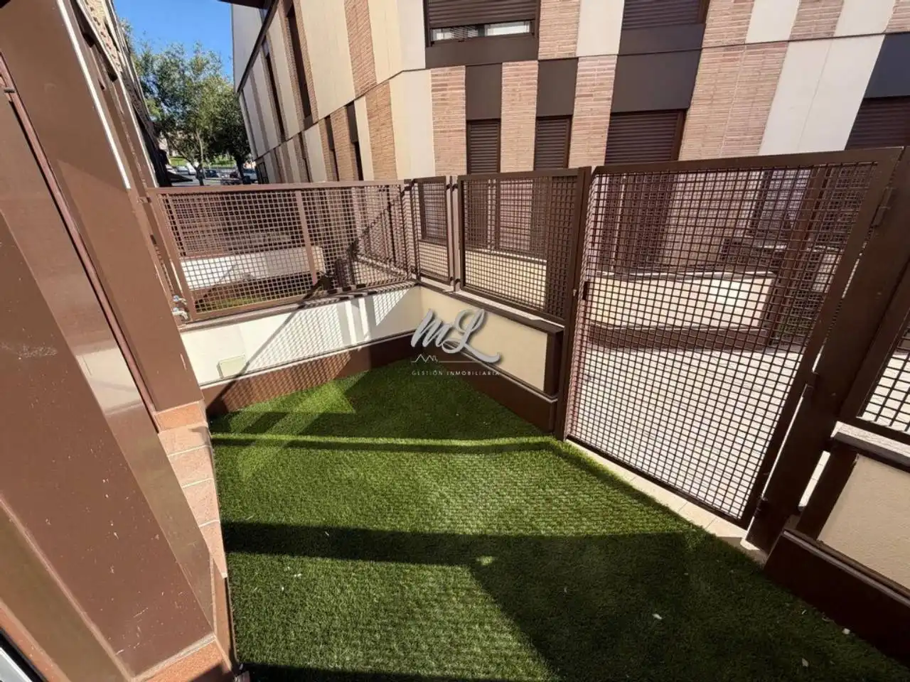 Terrassa de Dúplex en venda en Toledo amb Calefacció, Traster i Piscina comunitària