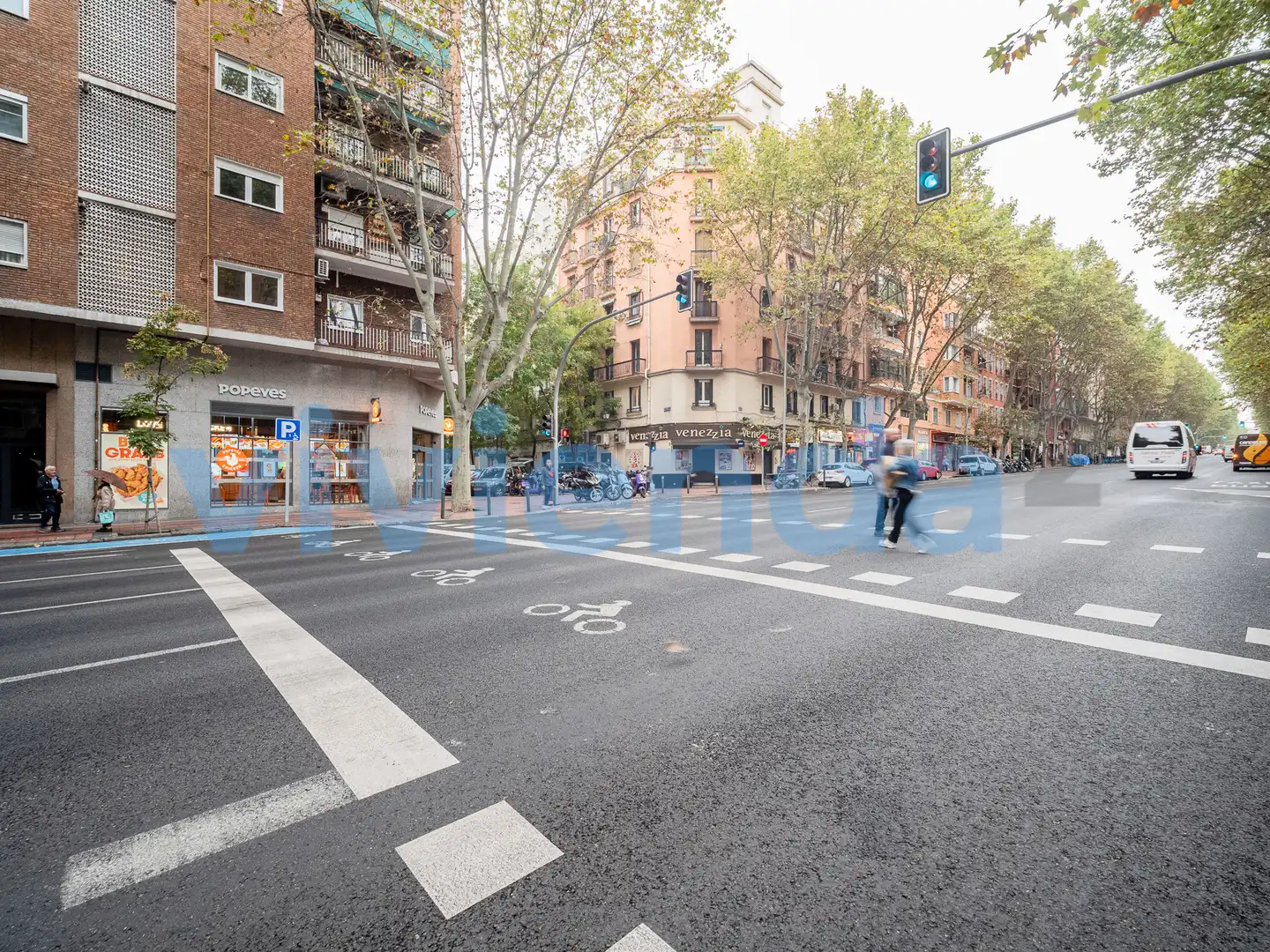 Vista exterior de Piso en venta en Madrid con Calefacción, Terraza y Amueblado