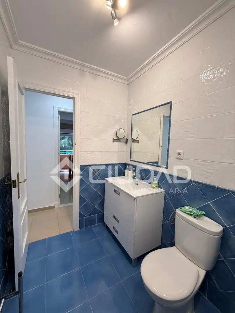 Bathroom of Flat for sale in Chipiona  with Air Conditioner and Terrace