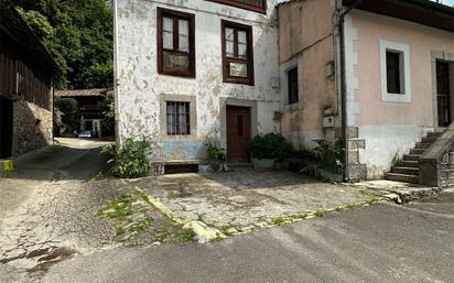 Exterior view of House or chalet for sale in Llanes