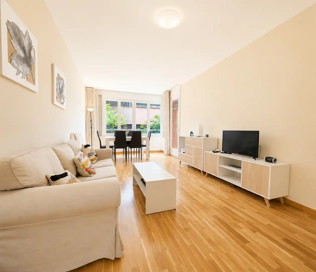 Living room of Flat for sale in Barcelona  with Air Conditioner, Heating and Furnished