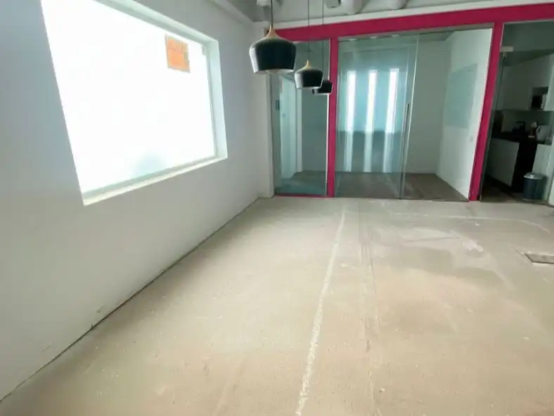 Local en venta en Marbella con Aire acondicionado, Calefacción y Alarma