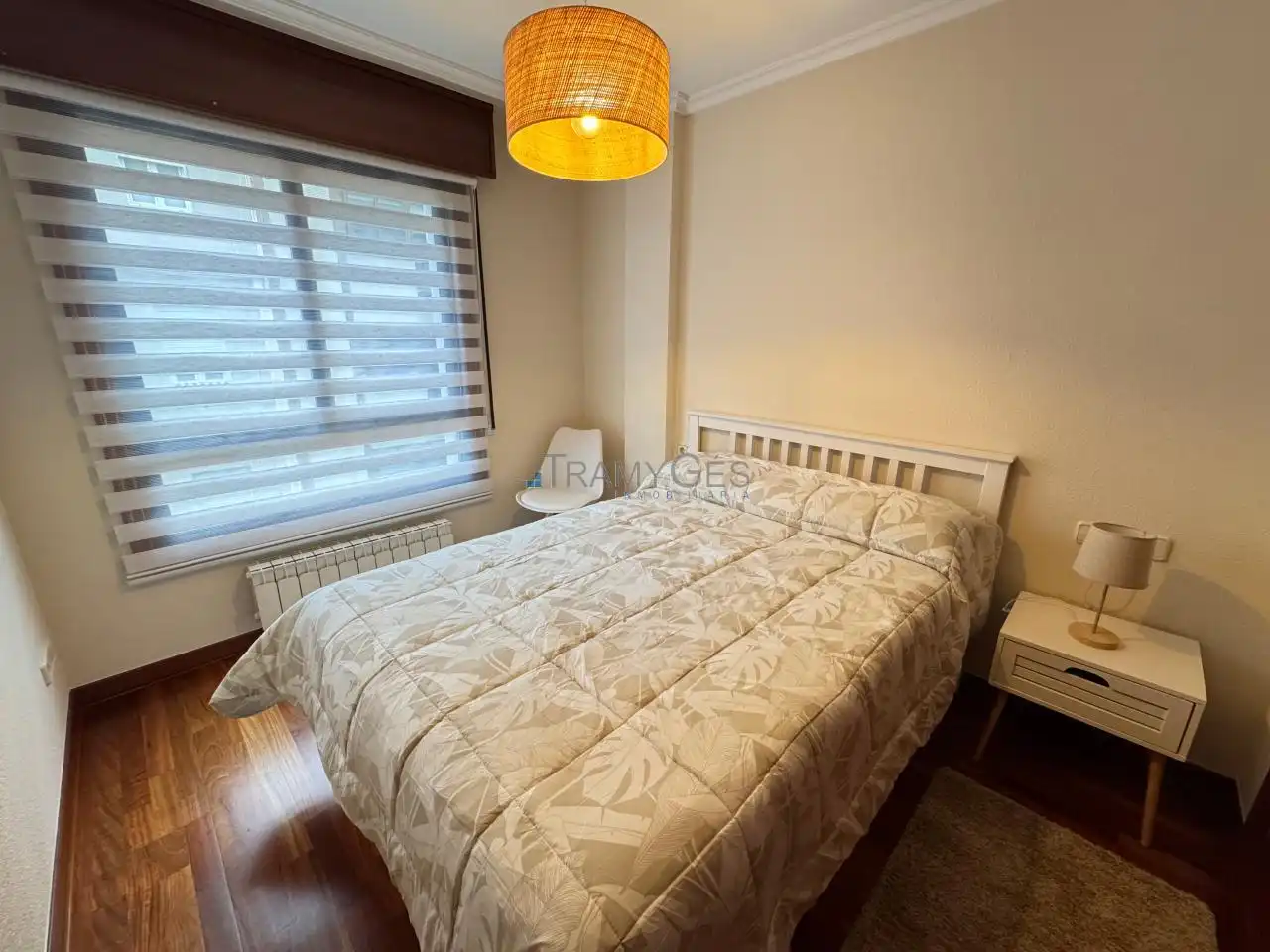 Bedroom of Apartments for rent in Vigo   with Heating, Parquet flooring and Furnished