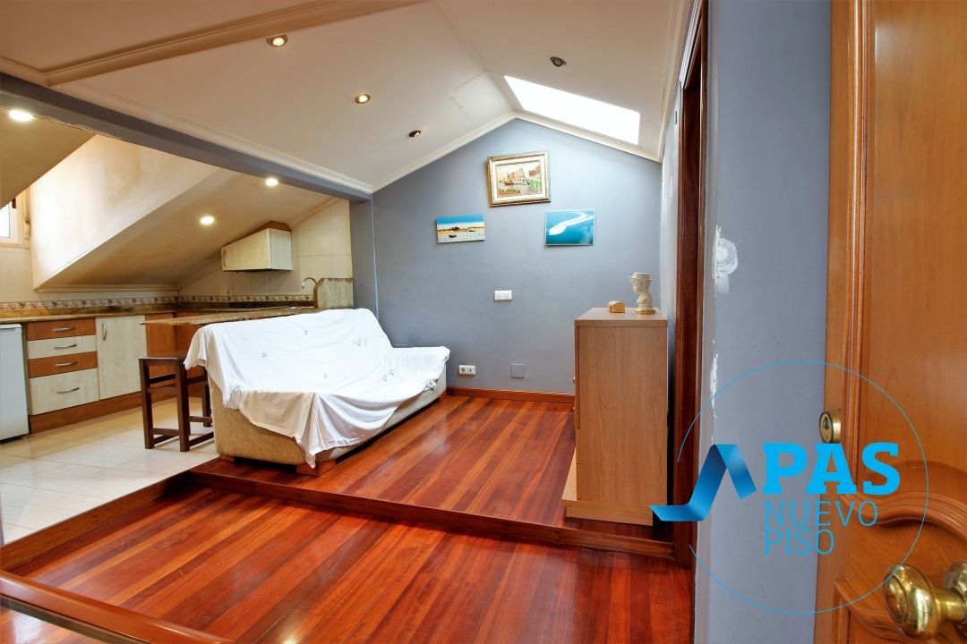Bedroom of Flat for sale in Santander  with Furnished