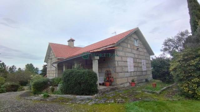 Casa-chalet en Venta en San Cibrao das Viñas