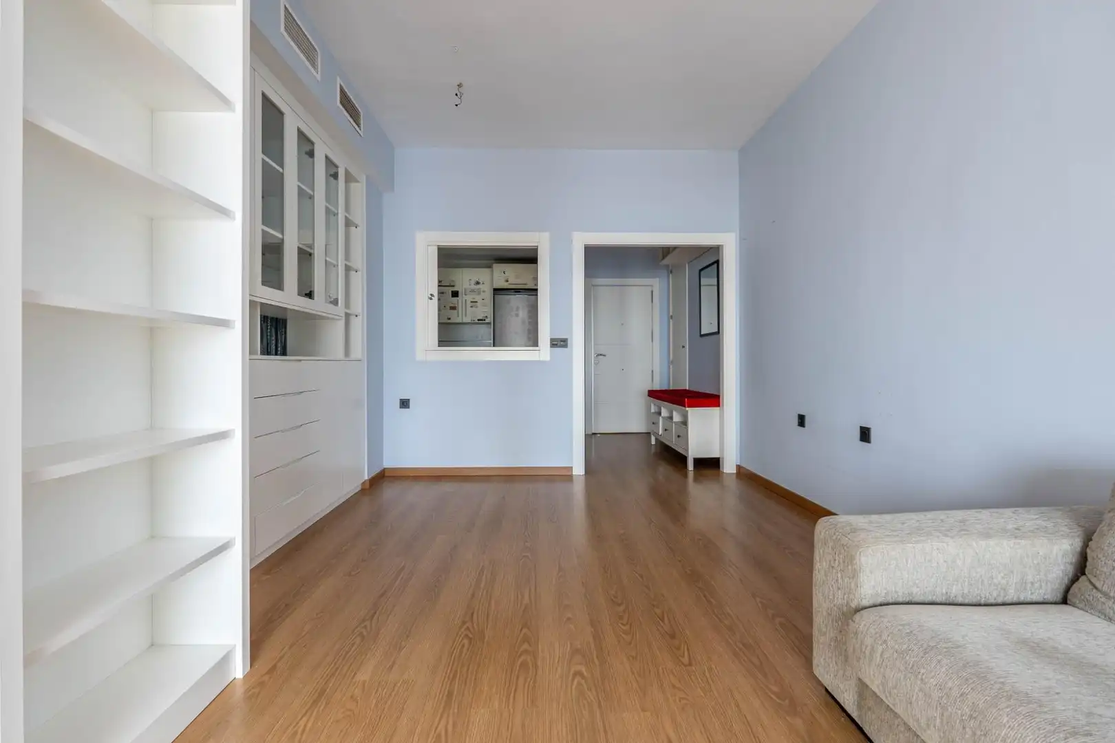 Sala de estar de Piso en venta en Motril con Terraza y Piscina comunitaria