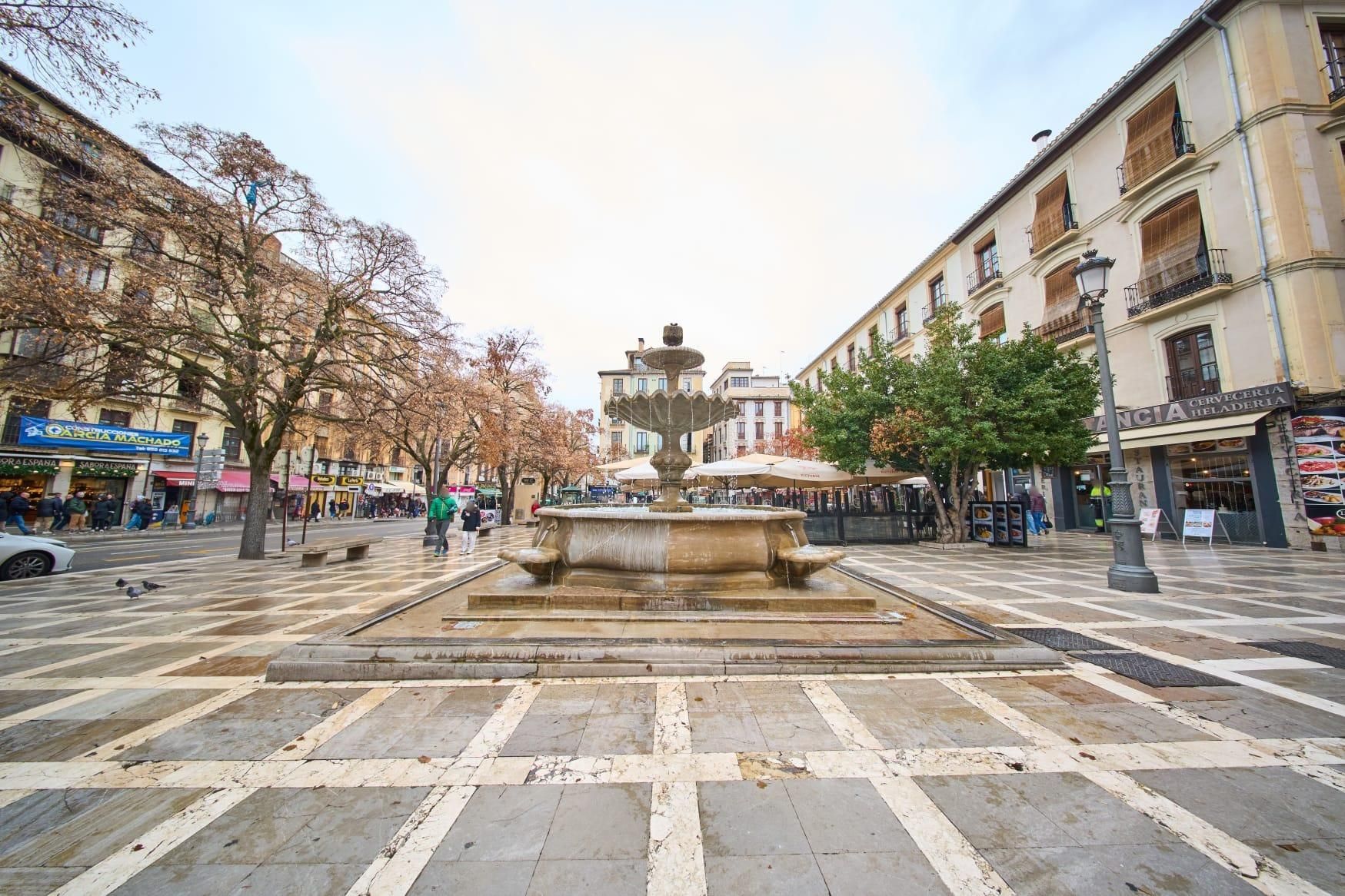 Vista exterior de Apartament en venda en  Granada Capital