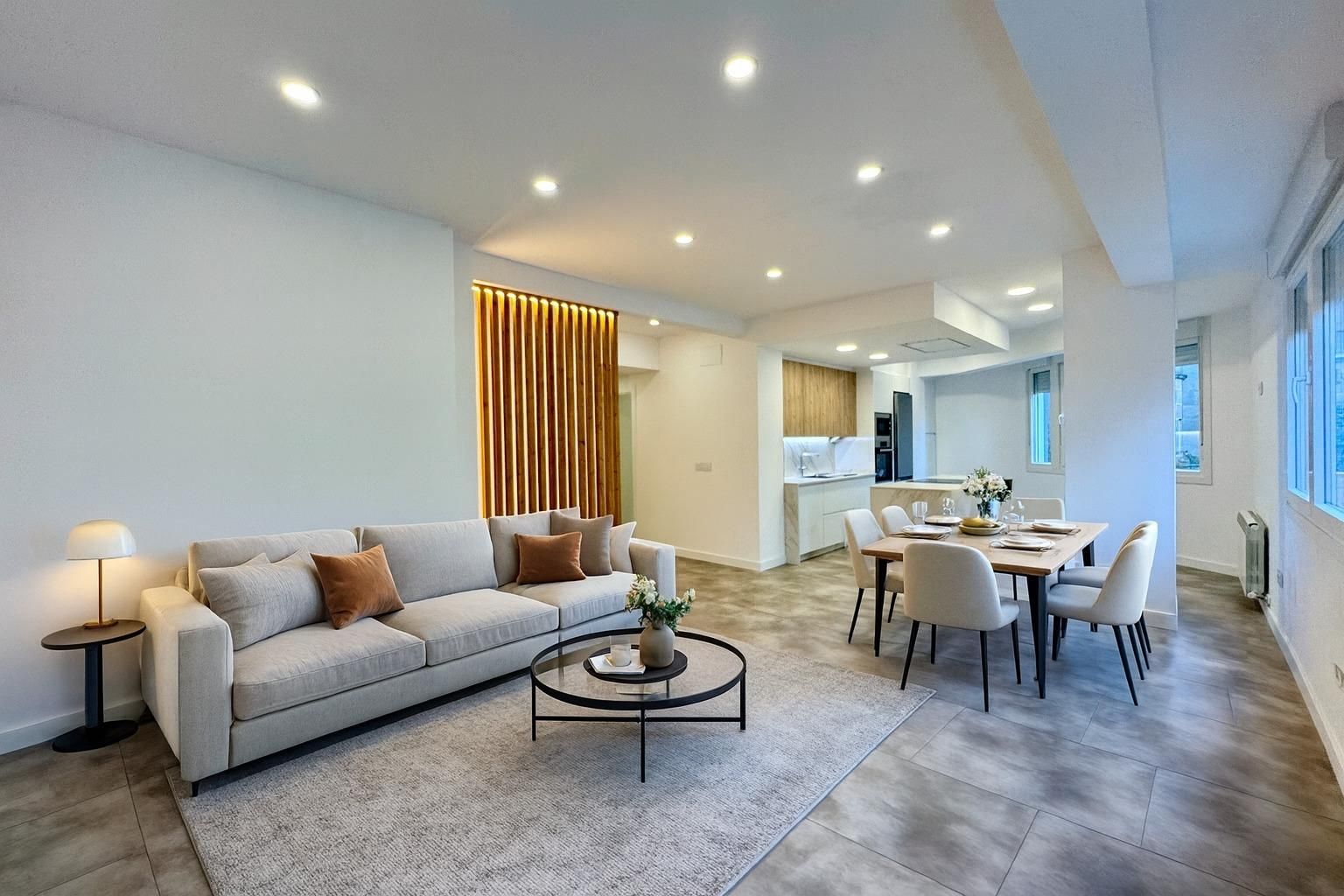 Sala d'estar de Pis en venda en Vigo  amb Calefacció i Jacuzzi