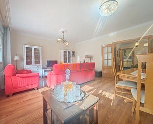 Sala d'estar de Casa adosada en venda en Aranjuez amb Aire condicionat i Terrassa