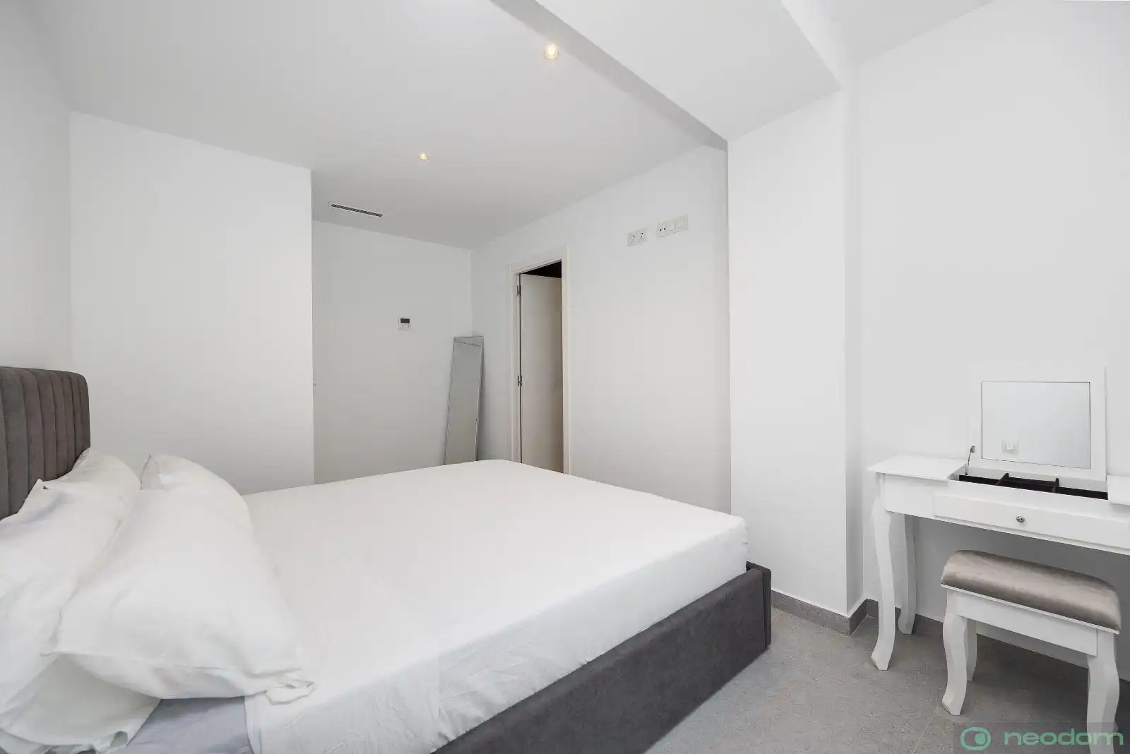 Habitación de Dúplex en venta en Guardamar del Segura con Aire acondicionado, Calefacción y Terraza