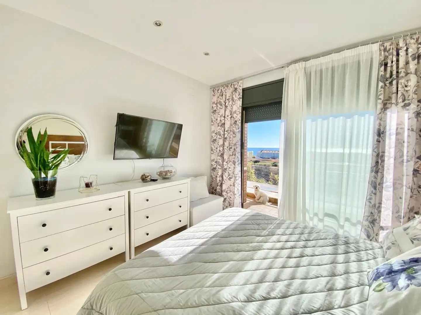 Schlafzimmer von Einfamilien-Reihenhaus zum Verkauf in El Vendrell mit Klimaanlage, Heizung und Terrasse