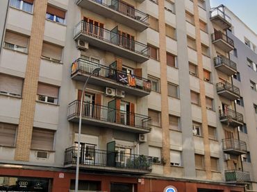 Wohnung mit Balkon zum Verkauf in Carrer Acadèmia