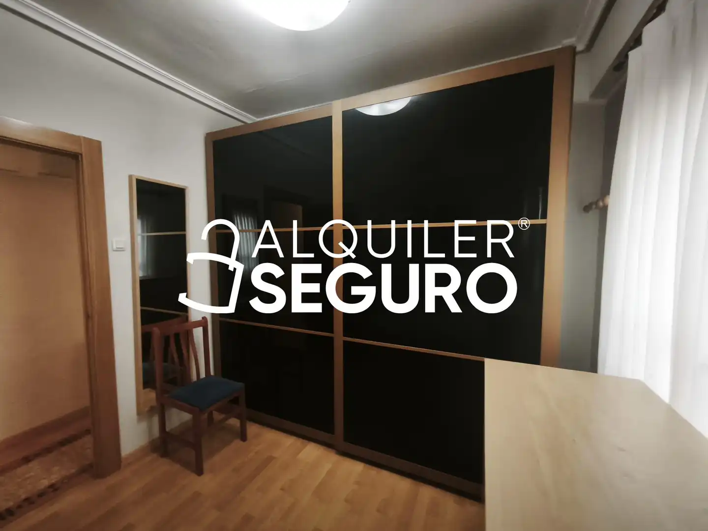Habitación de Piso de alquiler en Zaragoza con Aire acondicionado, Calefacción y Terraza