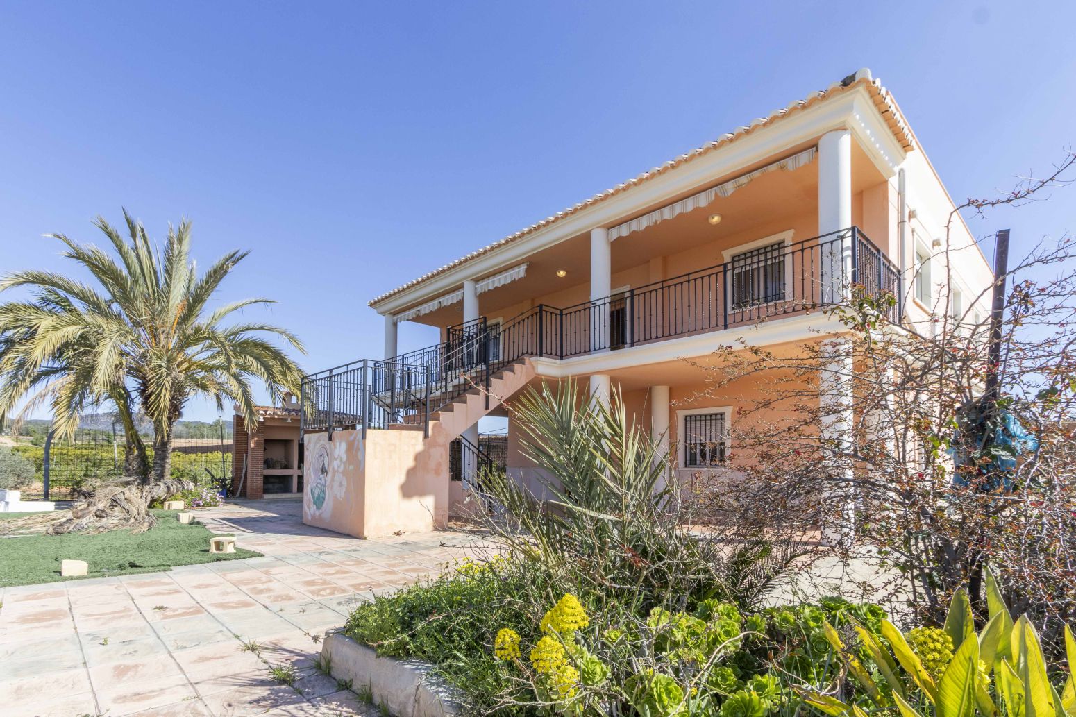 Vista exterior de Casa o xalet en venda en Náquera amb Calefacció, Terrassa i Traster