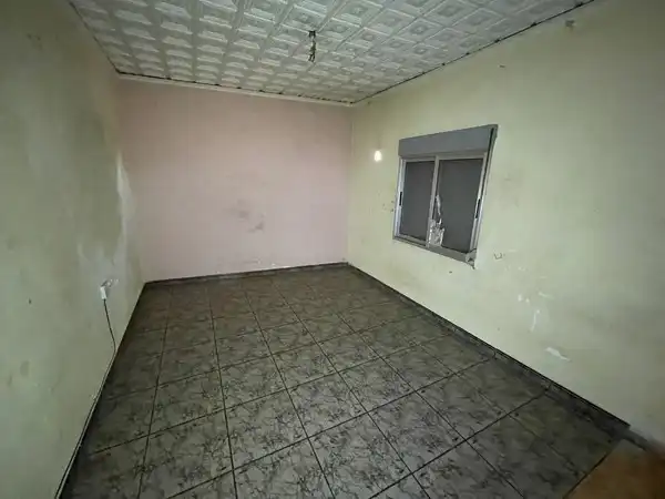 Casa adosada en venda en Yecla amb Traster