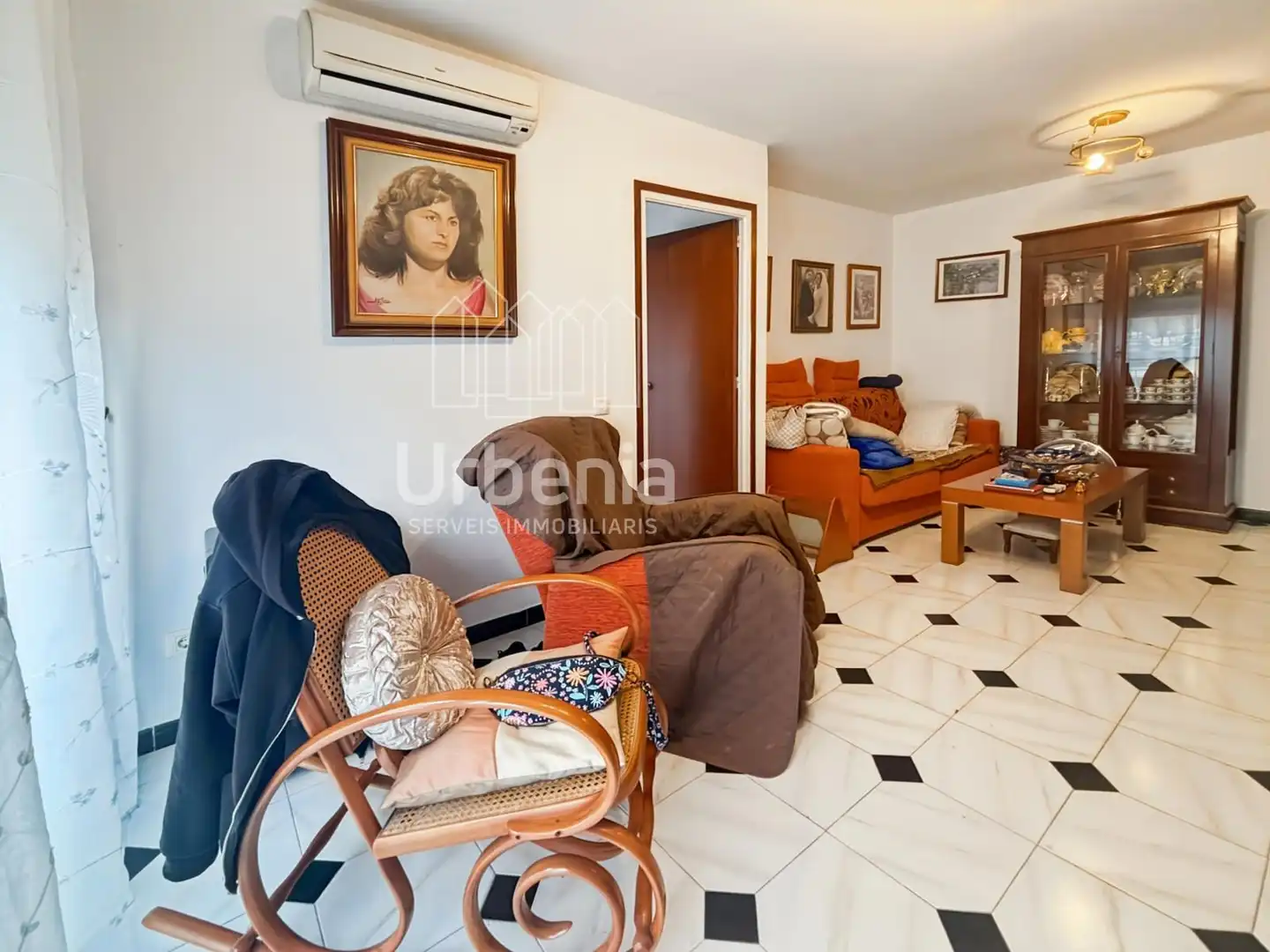 Sala de estar de Dúplex en venta en Calella con Aire acondicionado, Calefacción y Terraza