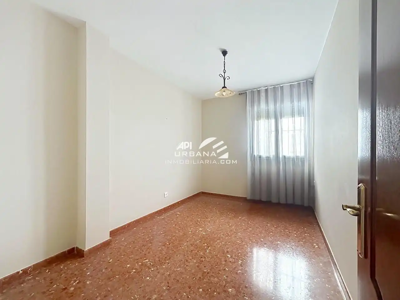 Habitación de Planta baja en venta en Lucena con Trastero