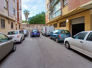 Local comercial en alquiler en Sur