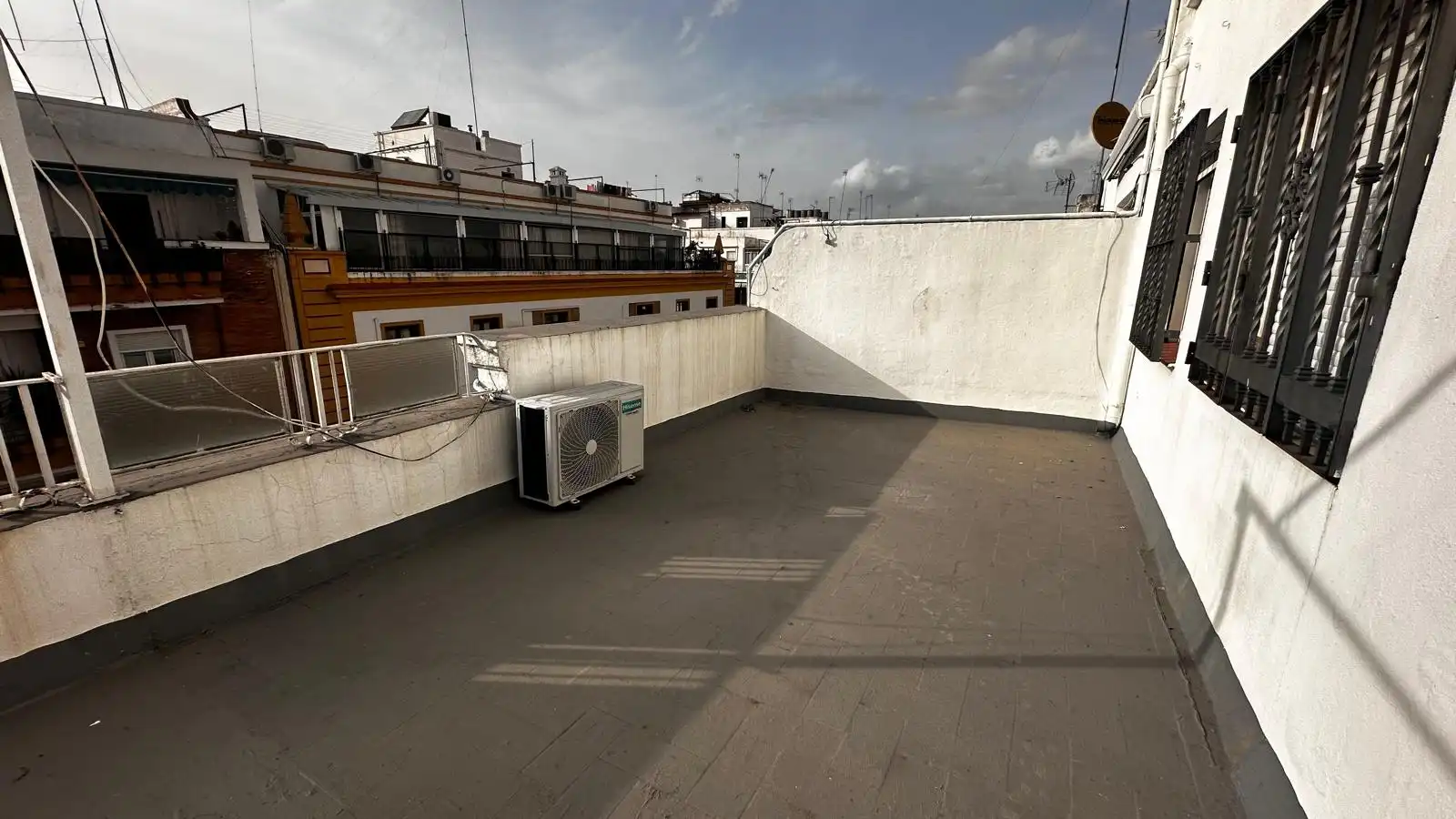 Terrace of Flat for sale in Sevilla  with Air Conditioner, Heating and Storage room