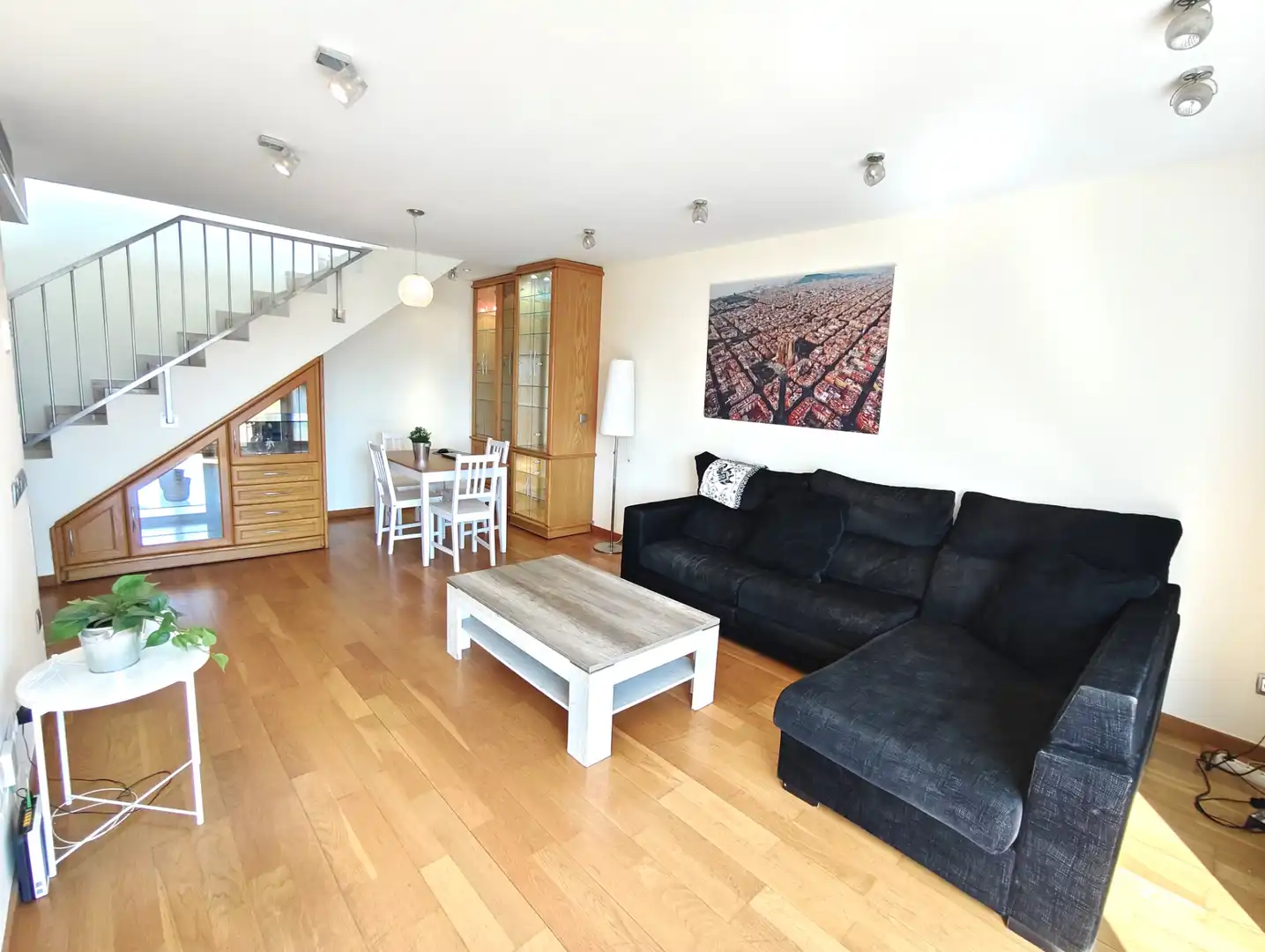 Sala d'estar de Àtic de lloguer en Badalona amb Aire condicionat, Calefacció i Parquet