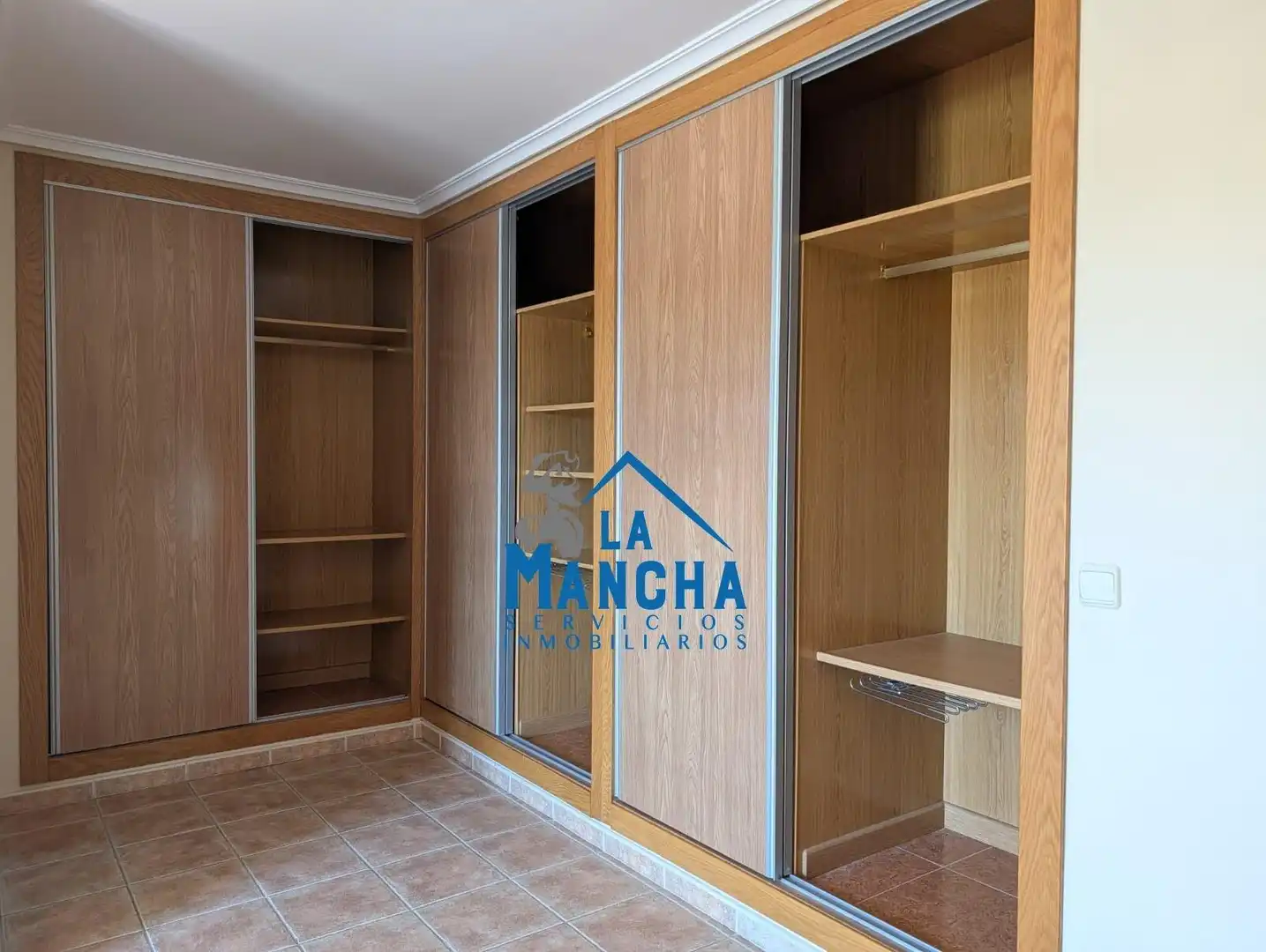 Bedroom of Detached homes for sale in La Gineta  with Heating, Terrace and Balcony