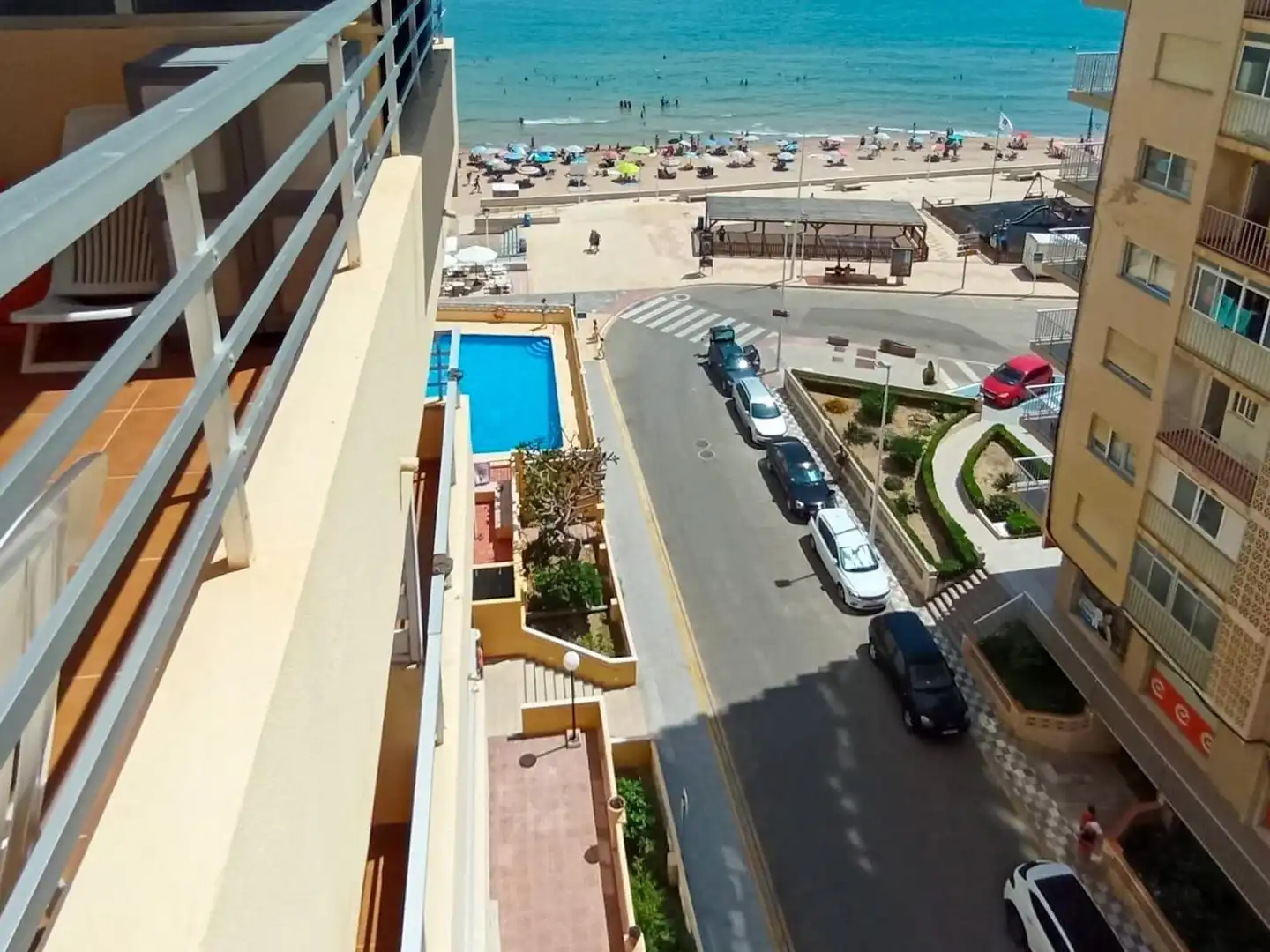 Vista exterior de Apartamento en venta en Bellreguard con Terraza, Amueblado y Balcón