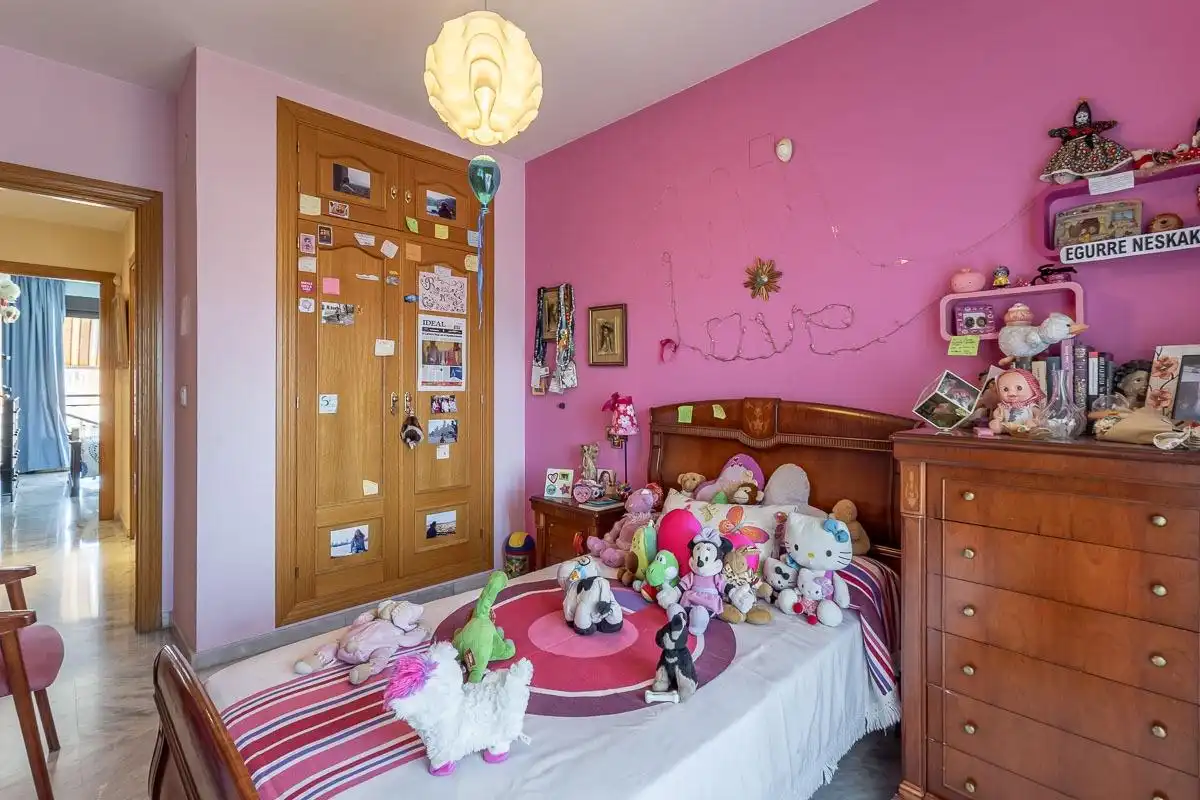 Habitación de Piso en venta en Granada con Aire acondicionado, Calefacción y Terraza