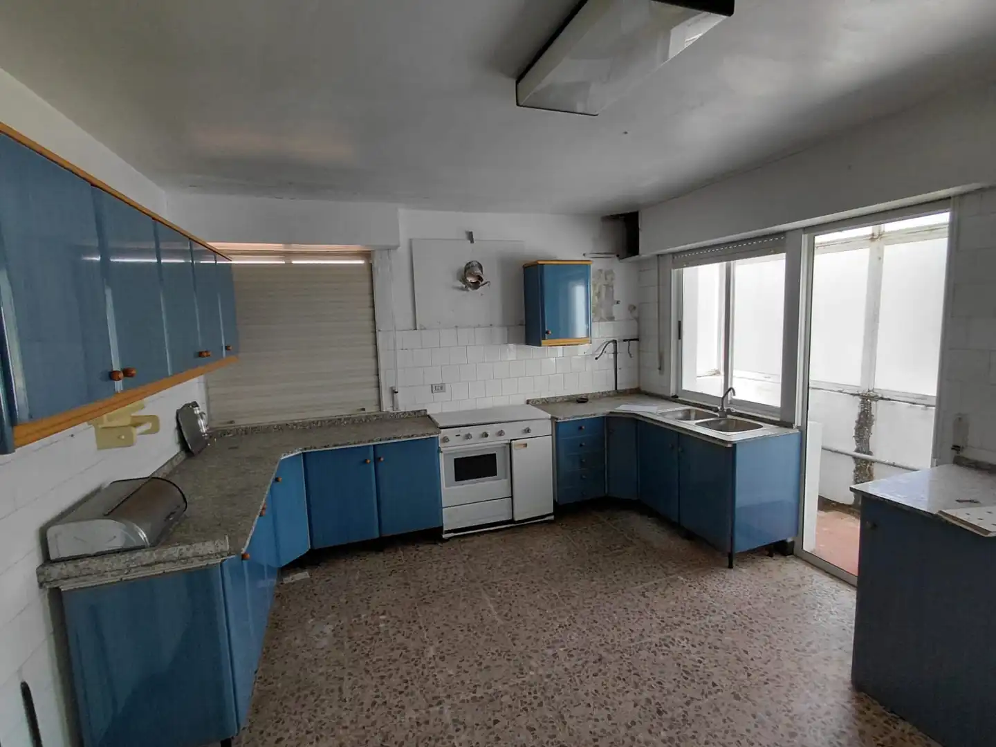 Kitchen of Flat for sale in A Pobra do Caramiñal