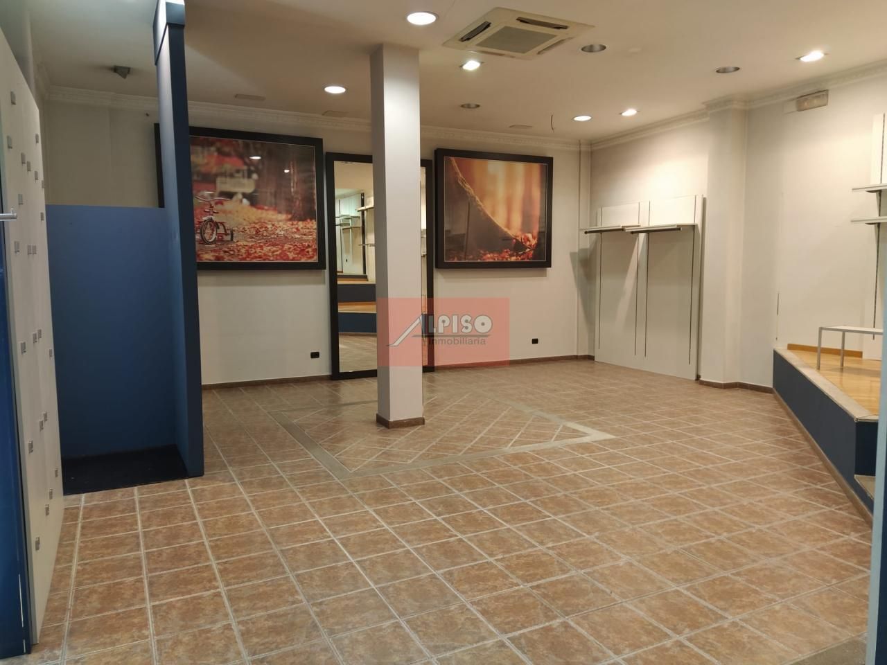 Local de lloguer en Ourense Capital  amb Aire condicionat