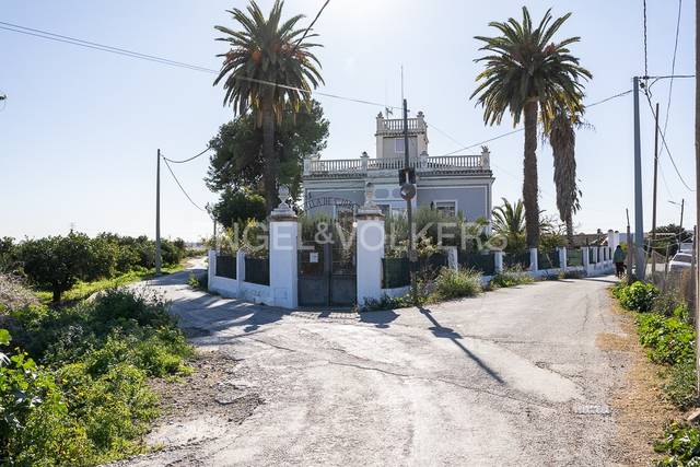 Casa-chalet en Venta en Carretera Plà del Pou en Centro Ciudad
