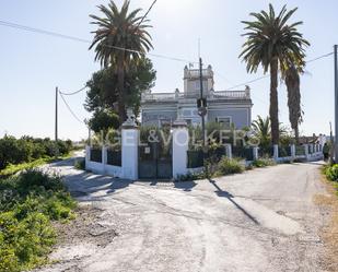 Vista exterior de Casa o xalet en venda en Paterna amb Aire condicionat, Calefacció i Jardí privat