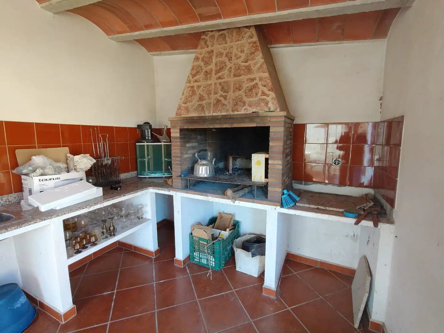 Cuina de Casa o xalet en venda en Atzeneta del Maestrat amb Calefacció, Jardí privat i Terrassa