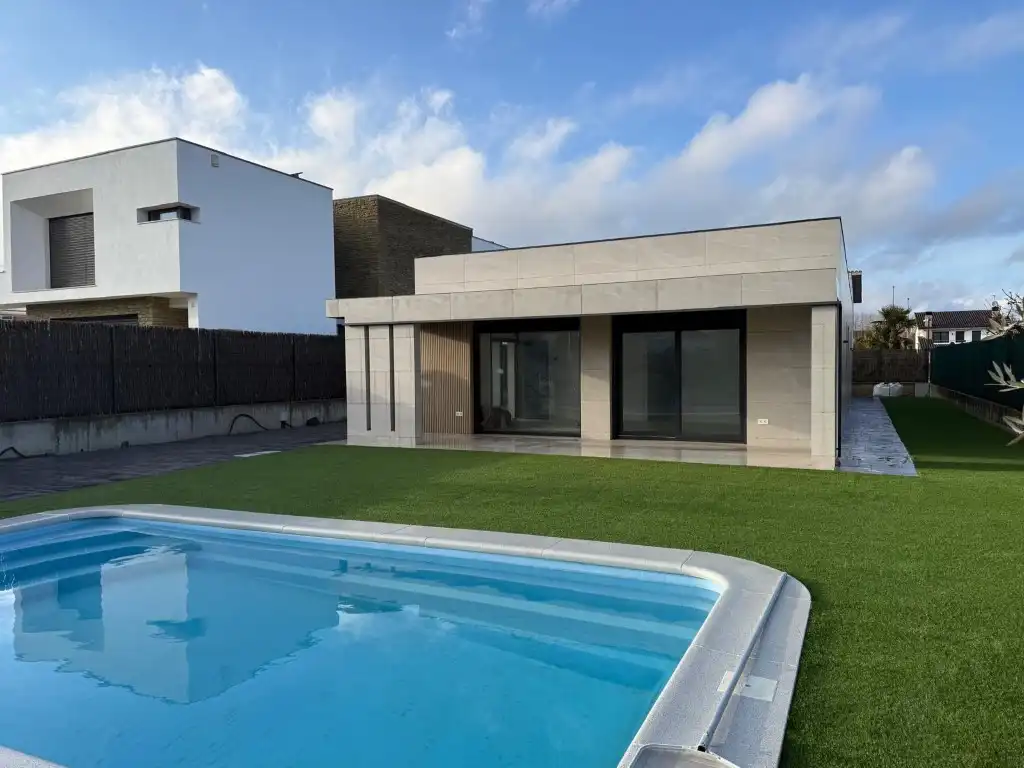 Piscina de Casa o chalet en venta en Gurb