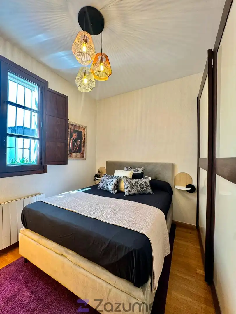 Dormitori de Apartament de lloguer en Granada amb Aire condicionat, Calefacció i Parquet