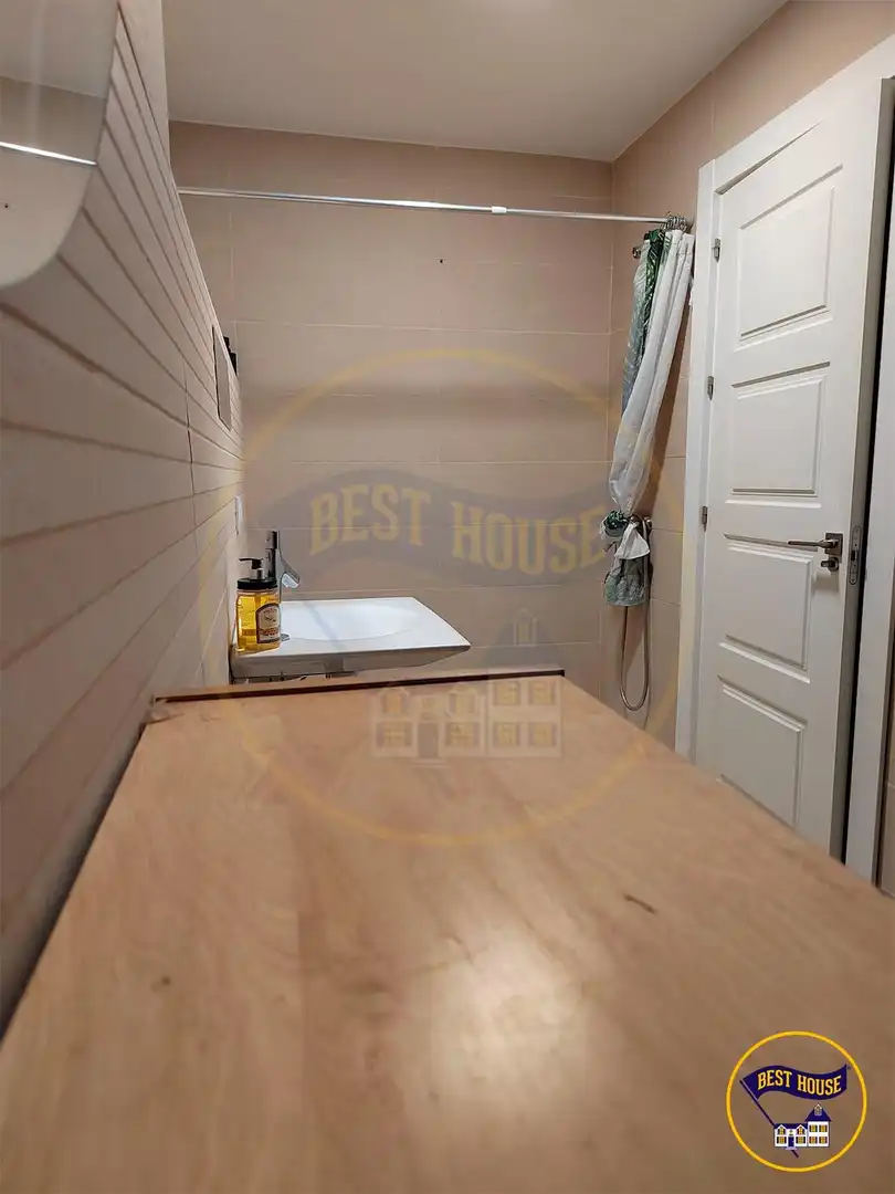 Baño de Piso en venta en Cuenca con Calefacción y Trastero