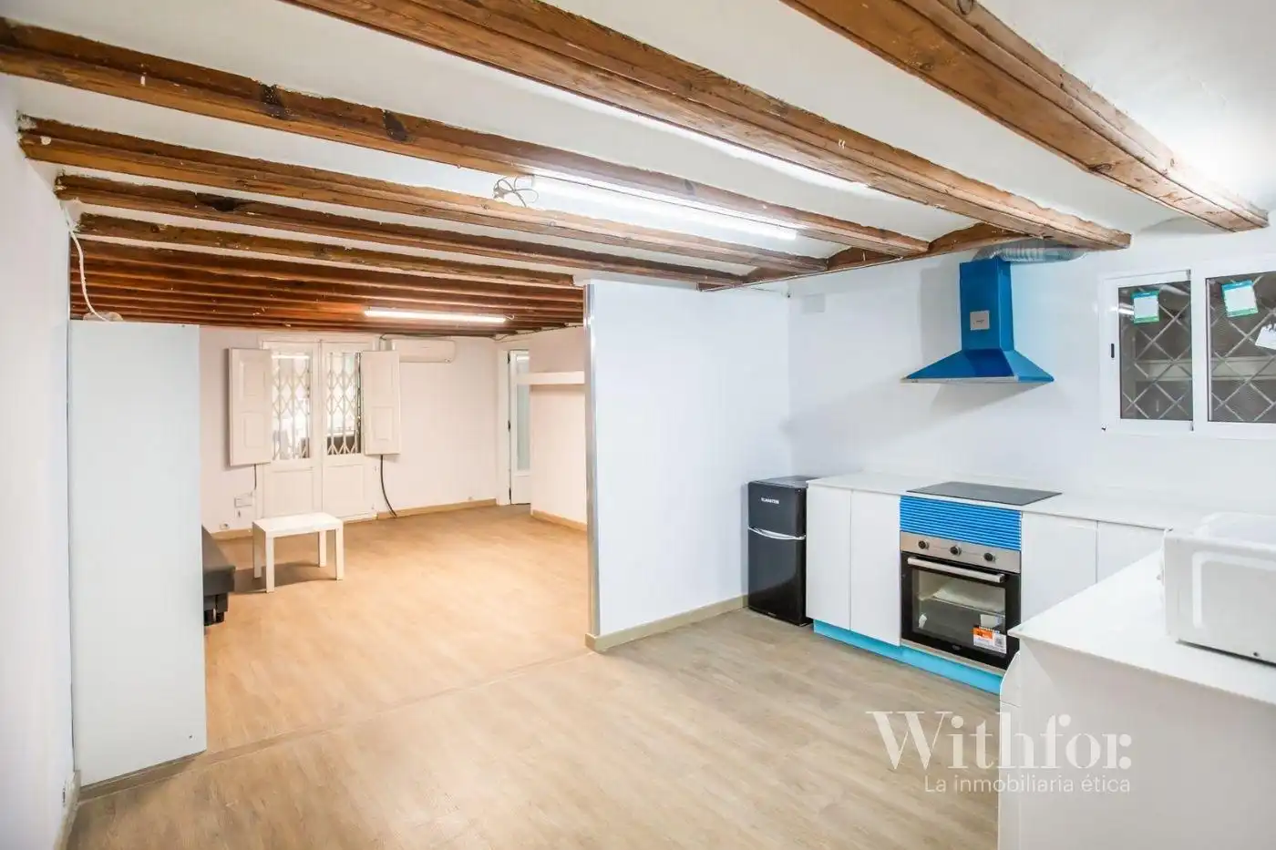 Ground floor for sale in  Barcelona Capital  with Air Conditioner, Parquet flooring and Balcony